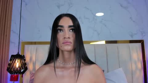 Snapshot of sophie_deargb chatting on February 2025 11:03:02 PM Sofia  santodomingo online show from February 2025 11:03:02 PM