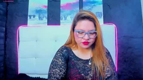 Snapshot of sophie_ebanks chatting on February 2026 10:09:01 AM Soph online show from February 2026 10:09:01 AM