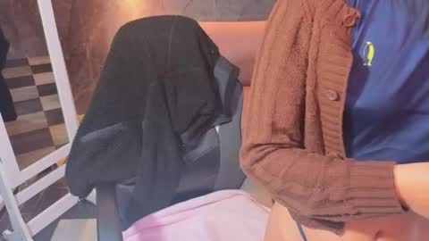 sophie_jones_b online show from April 2026 12:33:01 PM