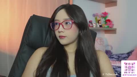 Snapshot of sophie_lii chatting on June 2026 09:46:01 PM Sophie or Sof online show from June 2026 09:46:01 PM