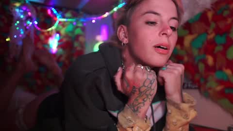 derpy derpington online show from December 2024 05:58:01 AM