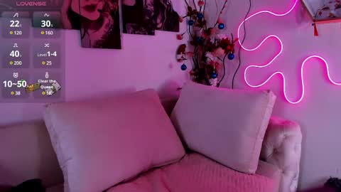 sophie_moon24 online show from February 2025 10:31:02 PM