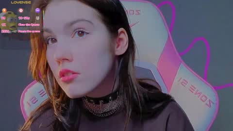 Snapshot of sophie_nomenal_ chatting on May 2026 01:36:01 AM sophie_nomenal_ online show from May 2026 01:36:01 AM