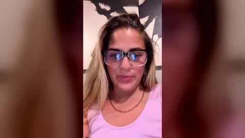 Snapshot of sophiebby94 chatting on June 2026 03:51:02 AM Sophieluvsthesun online show from June 2026 03:51:02 AM