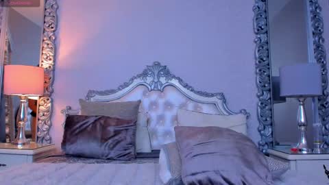 Snapshot of sophiebellucci chatting on February 2025 03:57:02 AM sophiebellucci online show from February 2025 03:57:02 AM