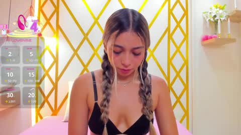 Snapshot of sophiebenson_ chatting on April 2026 12:31:01 PM Sophie online show from April 2026 12:31:01 PM