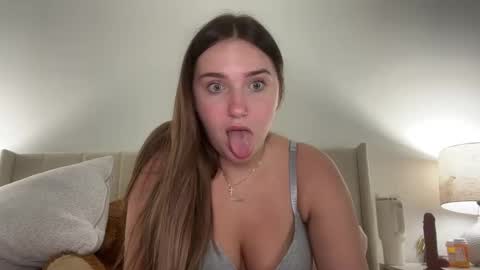 Sophie online show from January 2026 12:13:01 AM