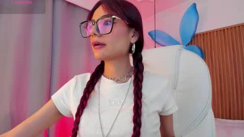   Sophie  IG sophiecherry es   online show from November 2025 10:10:02 PM