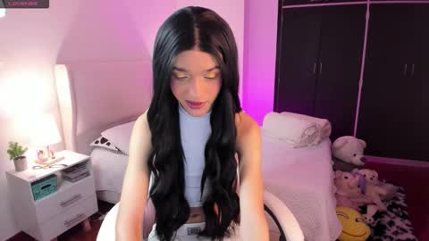    online show from November 2025 01:56:02 PM