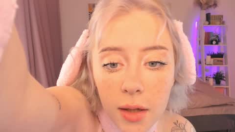 Snapshot of sophiee_lane chatting on January 2025 02:22:02 AM Sophie online show from January 2025 02:22:02 AM