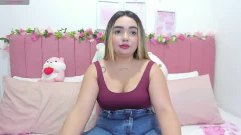 Snapshot of sophiee_rosee chatting on April 2026 11:39:02 PM sophiee rosee online show from April 2026 11:39:02 PM
