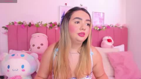 Snapshot of sophiee_rosee chatting on April 2026 05:04:02 PM sophiee rosee online show from April 2026 05:04:02 PM
