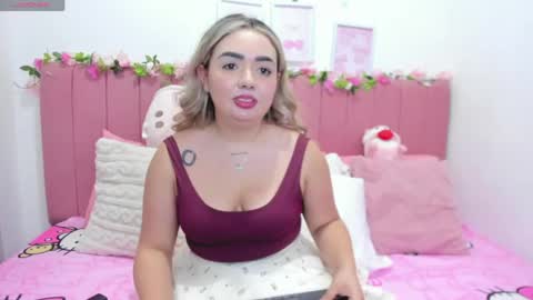 Snapshot of sophiee_rosee chatting on May 2026 11:10:02 PM sophiee rosee online show from May 2026 11:10:02 PM