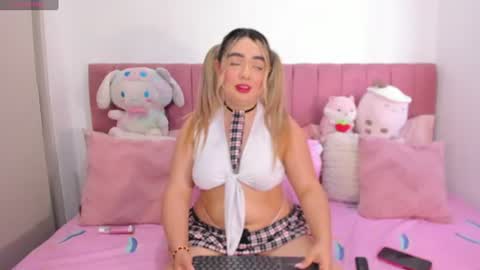 Snapshot of sophiee_rosee chatting on July 2026 05:17:02 PM sophiee rosee online show from July 2026 05:17:02 PM