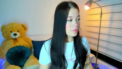 Sophie online show from February 2025 02:03:01 AM