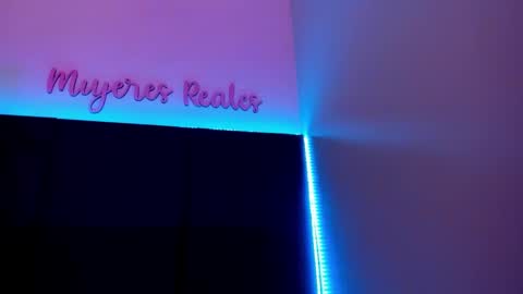 Snapshot of sophieharris__ chatting on March 2025 01:11:01 AM sophieharris__ online show from March 2025 01:11:01 AM