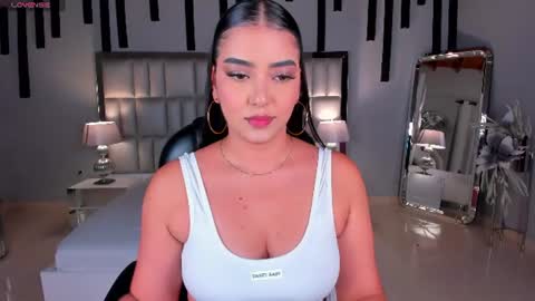Snapshot of sophielanne chatting on July 2026 06:31:01 AM Sophie online show from July 2026 06:31:01 AM
