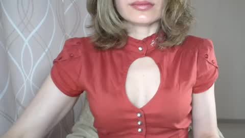 Sophiemisss online show from May 2026 11:36:01 AM