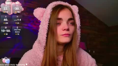 Snapshot of sophiesuvi chatting on December 2024 11:29:02 AM Sophie and my bestie Mandy    online show from December 2024 11:29:02 AM