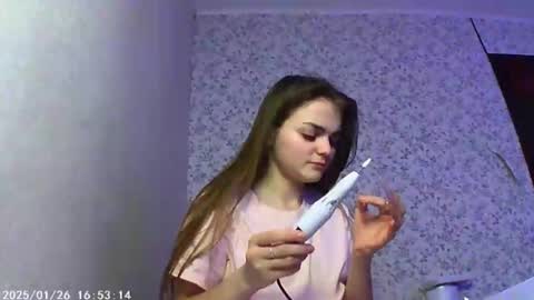 Snapshot of sophiesuvi chatting on January 2025 06:35:01 PM Sophie and my bestie Mandy    online show from January 2025 06:35:01 PM