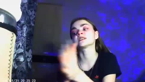 Snapshot of sophiesuvi chatting on January 2025 10:08:02 PM Sophie and my bestie Mandy    online show from January 2025 10:08:02 PM