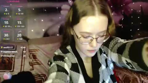 Snapshot of sophiesuvi chatting on February 2025 04:19:02 PM Sophie and my bestie Mandy    online show from February 2025 04:19:02 PM