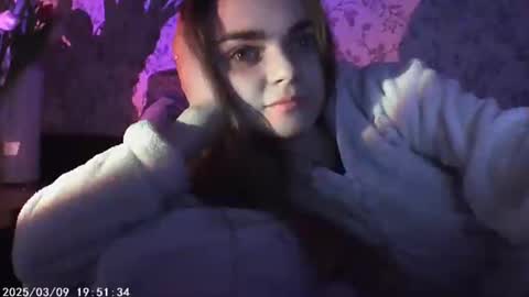 Snapshot of sophiesuvi chatting on March 2025 09:51:01 PM Sophie and my bestie Mandy    online show from March 2025 09:51:01 PM