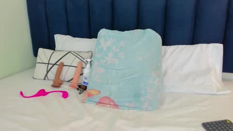 Snapshot of sophieturner_mg chatting on November 2025 07:25:01 PM sophieturner_mg online show from November 2025 07:25:01 PM