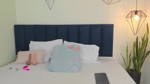 Snapshot of sophieturner_mg chatting on November 2025 07:28:01 PM sophieturner_mg online show from November 2025 07:28:01 PM