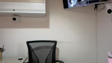 Sophiee online show from May 2026 11:32:01 PM