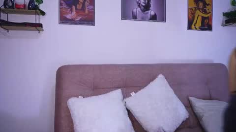 Snapshot of sophiiecums chatting on November 2025 12:32:02 AM Sophiie online show from November 2025 12:32:02 AM