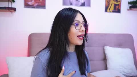 Snapshot of sophiiecums chatting on January 2026 12:57:01 AM Sophiie online show from January 2026 12:57:01 AM