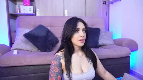 Sophiie online show from May 2026 03:13:01 AM