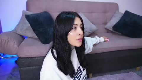 Sophiie online show from July 2026 04:04:01 AM
