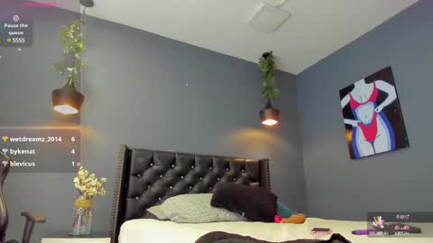 Snapshot of sophiietaylor_ chatting on February 2025 02:56:02 AM Sophie Taylor online show from February 2025 02:56:02 AM