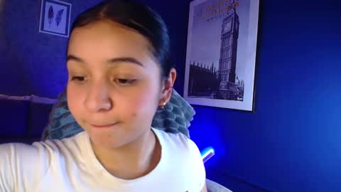 Snapshot of sophyadams_ chatting on February 2026 07:23:01 PM Sophy online show from February 2026 07:23:01 PM