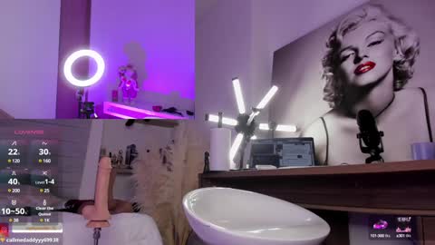 Snapshot of sophyamiller_15 chatting on December 2024 02:09:01 AM Sophy online show from December 2024 02:09:01 AM