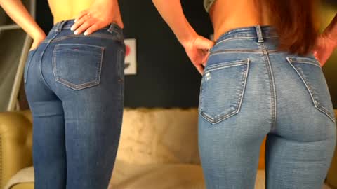 Snapshot of sophydiva chatting on October 2025 06:15:01 AM Sophydiva online show from October 2025 06:15:01 AM