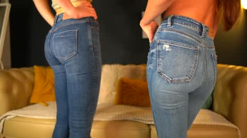 Snapshot of sophydiva chatting on November 2025 04:15:02 AM Sophydiva online show from November 2025 04:15:02 AM