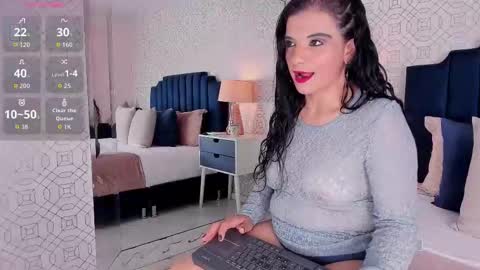 SophyJones online show from October 2025 01:35:02 PM