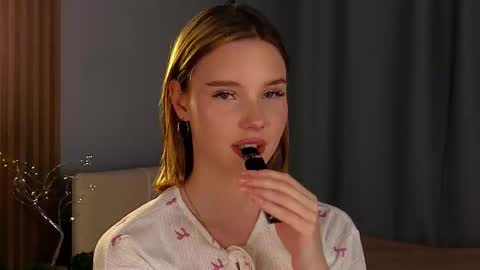 sylene online show from November 2025 03:34:01 PM