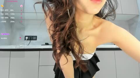 Mia online show from March 2026 07:42:02 AM