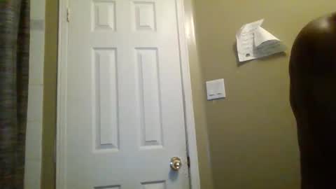 Snapshot of source1012 chatting on November 2025 04:33:02 AM source1012 online show from November 2025 04:33:02 AM