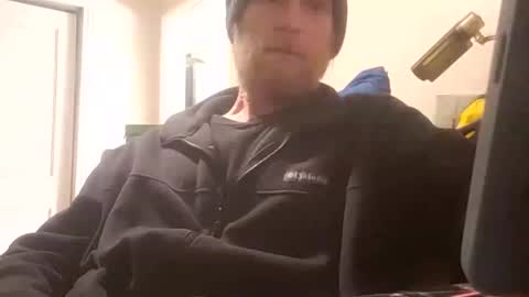 Snapshot of southern_guy_69 chatting on March 2025 06:37:01 AM southern_guy_69 online show from March 2025 06:37:01 AM