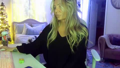 Snapshot of southernbarbii chatting on December 2024 11:56:02 AM Your Barbii online show from December 2024 11:56:02 AM