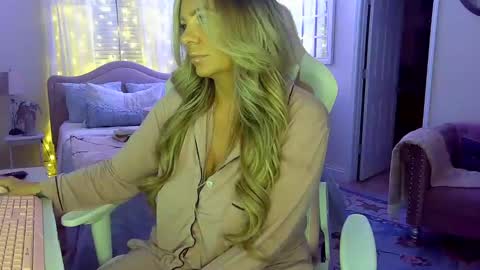 Snapshot of southernbarbii chatting on January 2025 11:45:01 AM Your Barbii online show from January 2025 11:45:01 AM