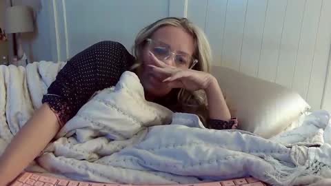 Snapshot of southernbarbii chatting on February 2025 04:57:02 AM Your Barbii online show from February 2025 04:57:02 AM