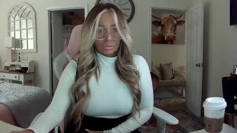 Snapshot of southernbarbii chatting on February 2025 02:32:01 PM Your Barbii online show from February 2025 02:32:01 PM