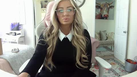 Snapshot of southernbarbii chatting on February 2025 03:21:01 PM Your Barbii online show from February 2025 03:21:01 PM