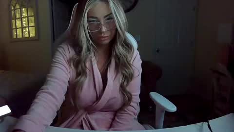 Snapshot of southernbarbii chatting on February 2025 10:37:02 AM Your Barbii online show from February 2025 10:37:02 AM